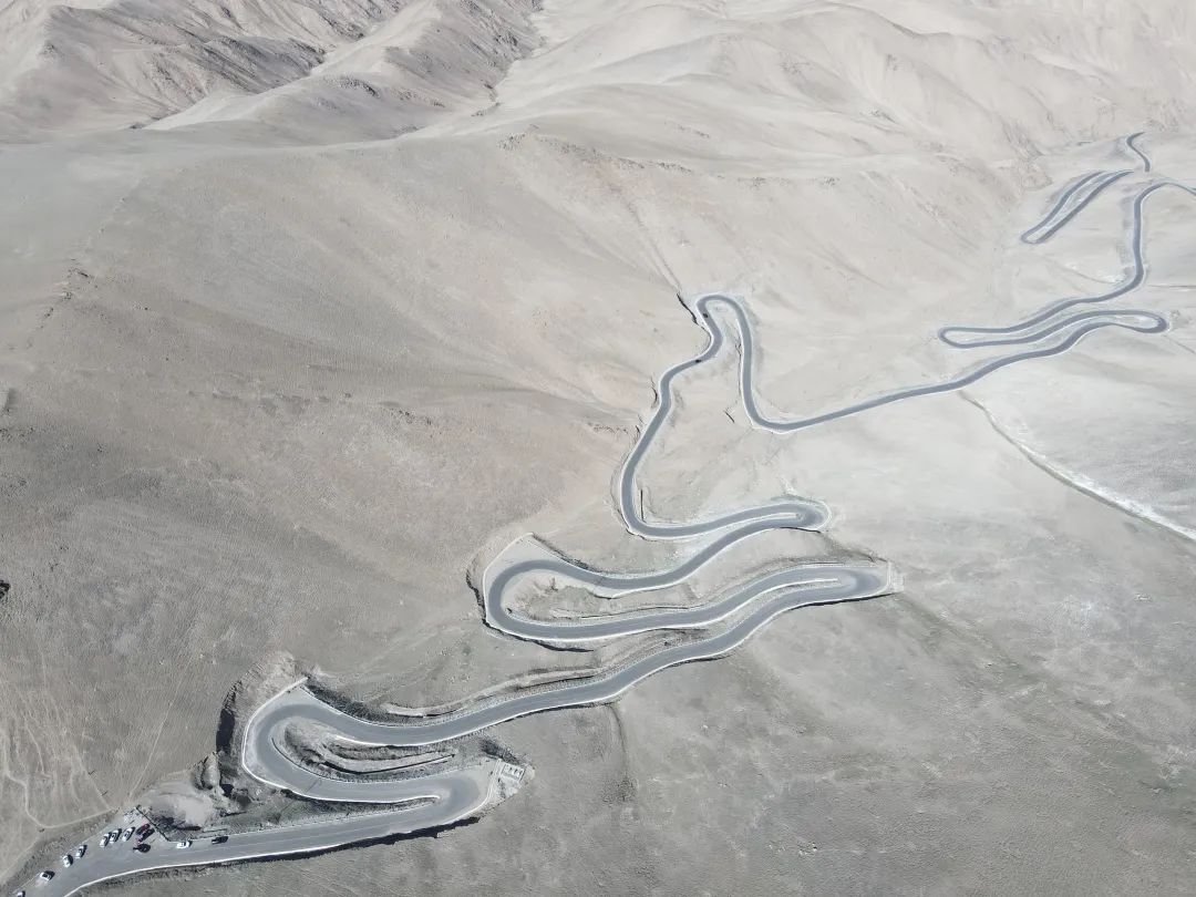 国内最值得自驾的七条绝美路线,此生必去的中国100个攻略