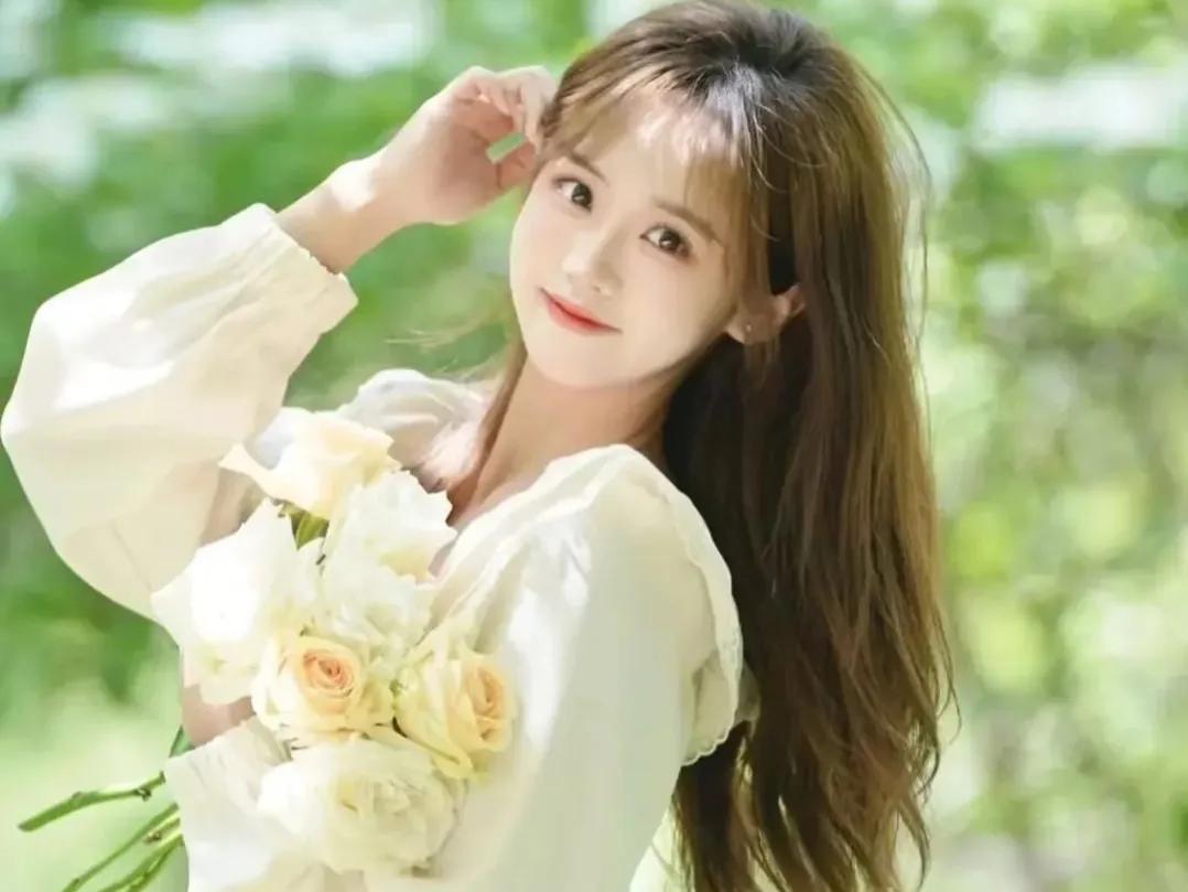 她为了摆脱妈妈的束缚，闪婚如神仙般一般的太子爷