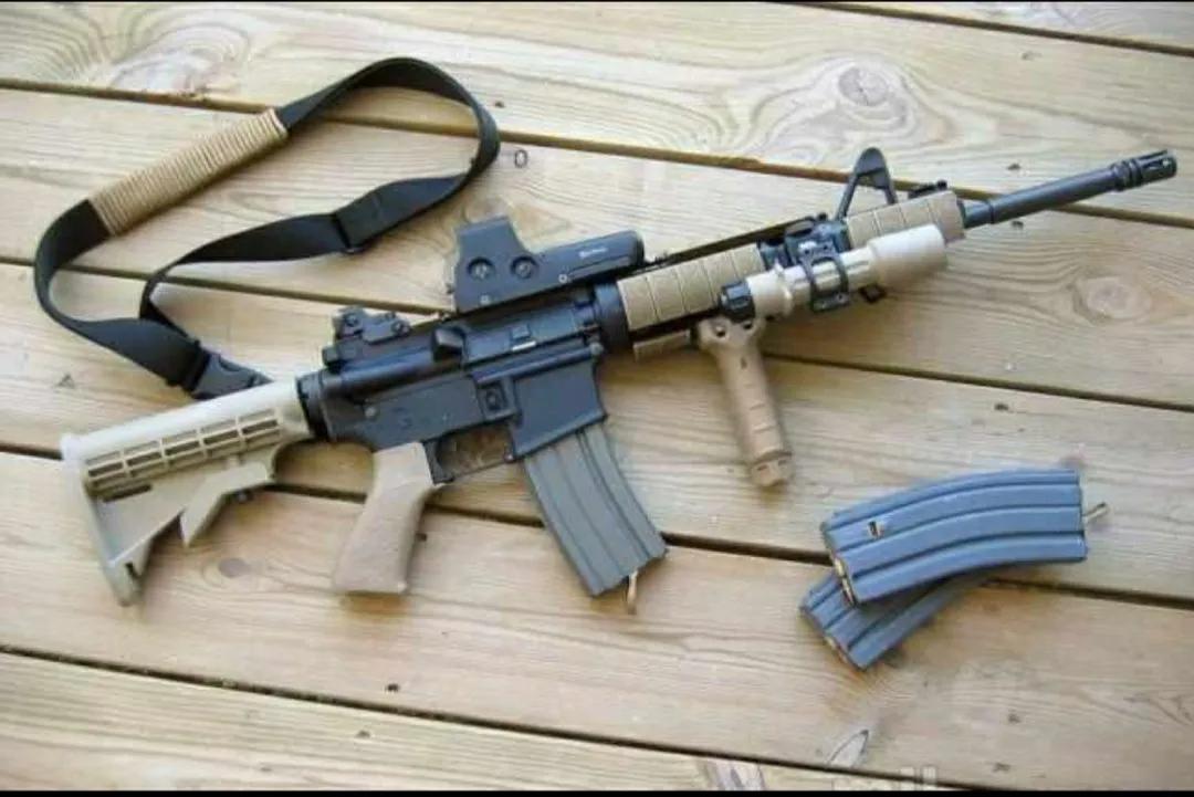 m4a1突击步枪逃离塔科夫满改,m4a1突击步枪不需要拉枪栓吗