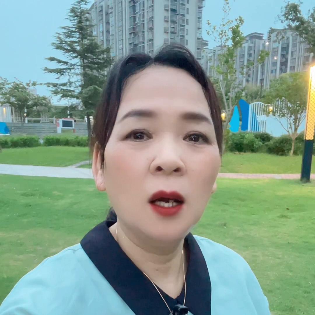 大家评论一下、这个压岁红包我应该给多少合适呢？#口播视频