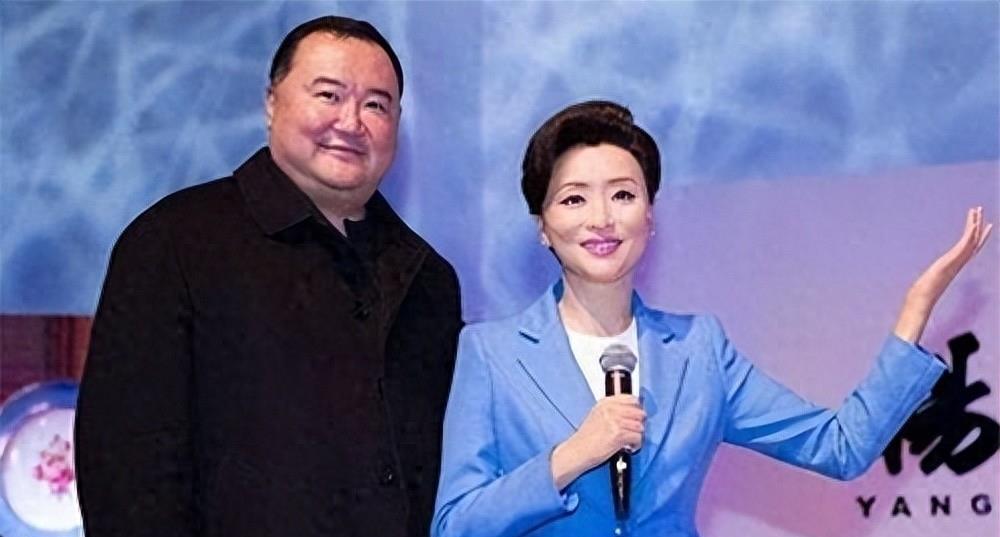 “央视一姐”杨澜：与200斤百亿富豪离婚后，现今的生活如何？
