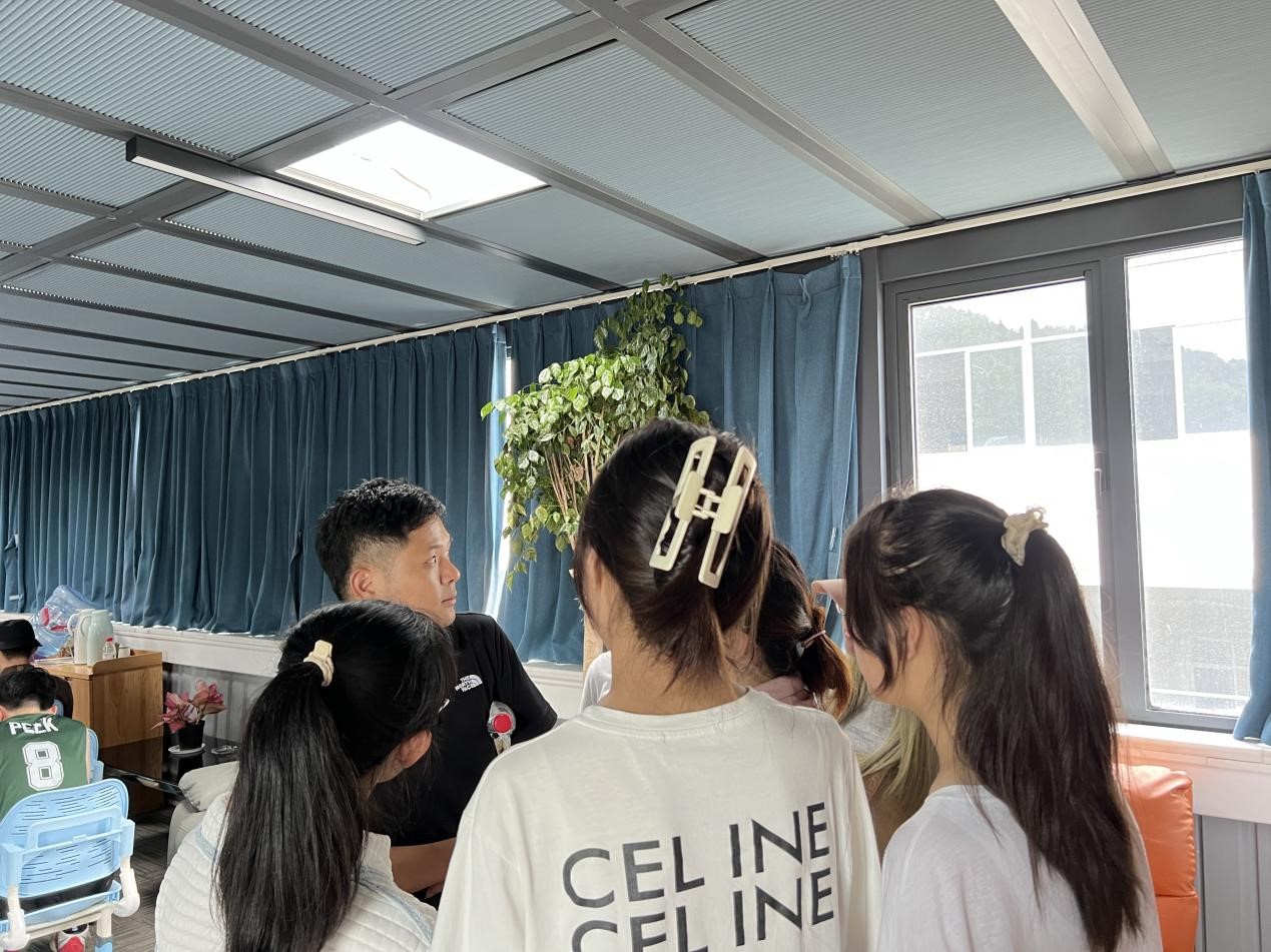 走进华育参观学习，着眼未来砥砺前行