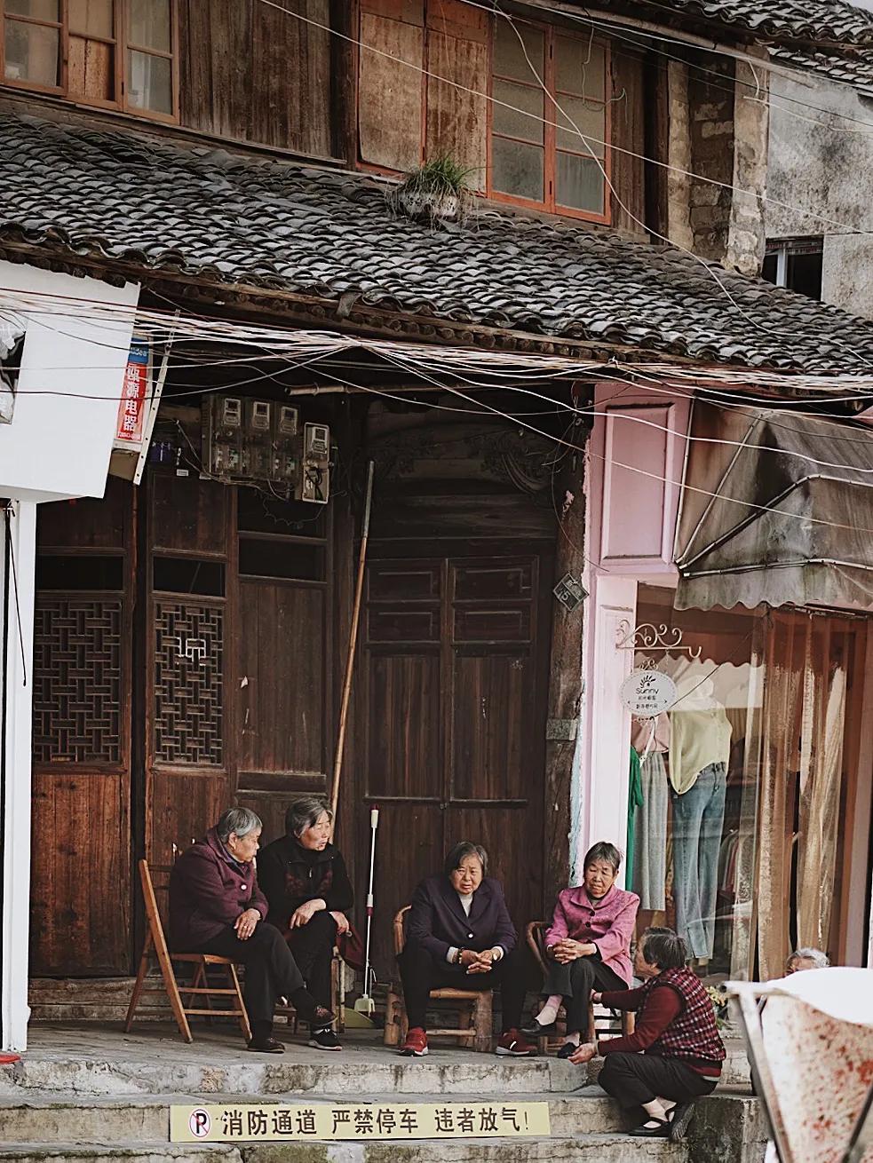 高铁2h直达！这座被忽略的浙江县城，买菜用欧元，连央视都来体验