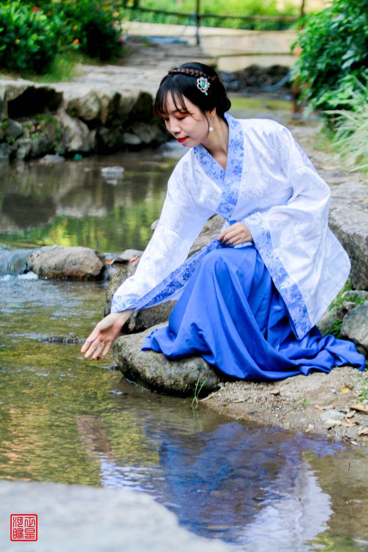 各领风骚全诗,各领风骚是哪首诗