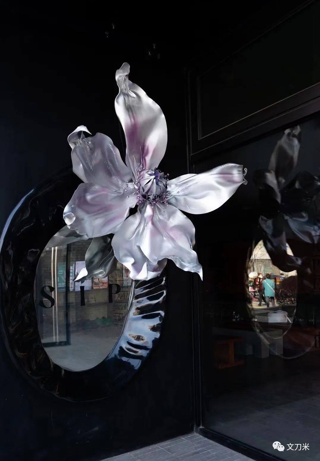 34岁转行即火|大品牌、明星争相找这位新手做花