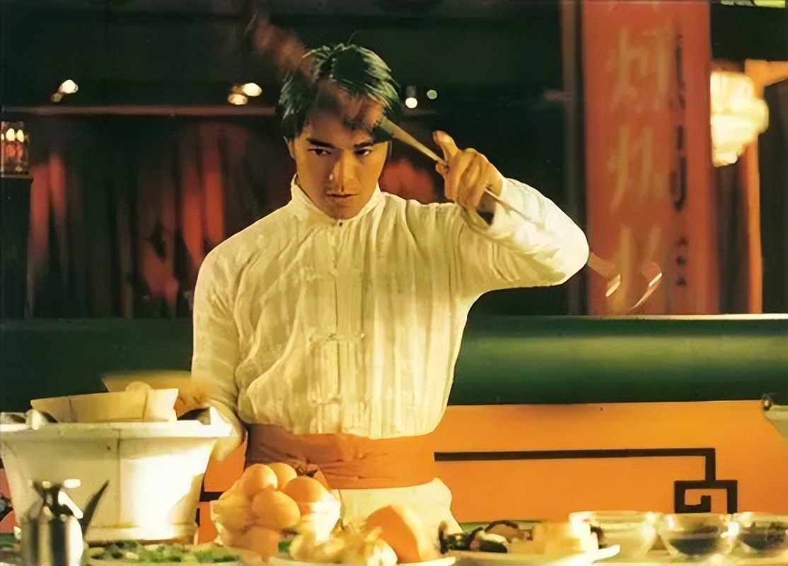 所谓香港电影的港味，就是没有萝莉，只有御女