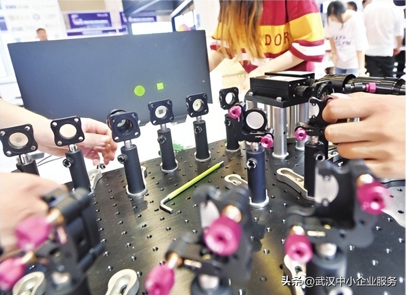 全球光电子“硬科技”集中亮相第十九届“光博会”