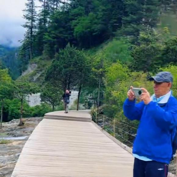 珍珠滩阴天的景色描述,珍珠滩阴天的景色