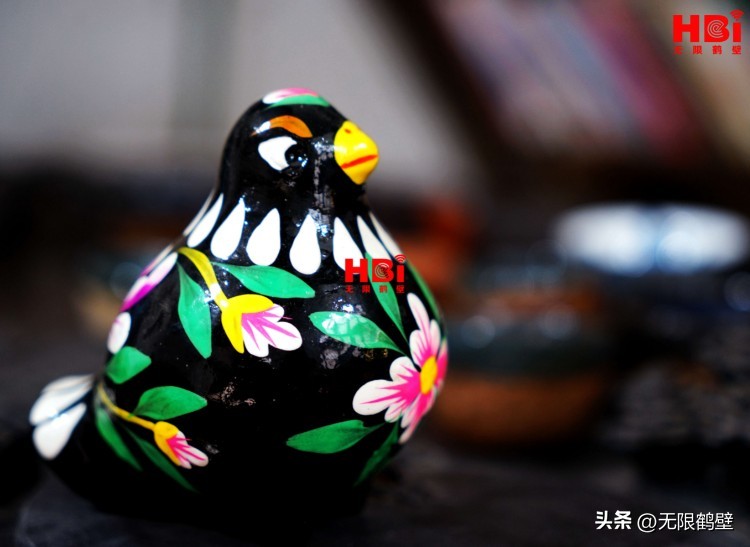 泥巴玩出名堂,谁玩泥巴玩出名堂