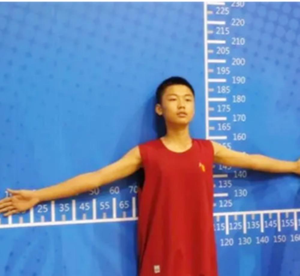 如何让孩子突破遗传身高,遗传判断孩子身高最简单方法