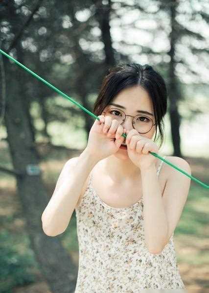 男人对女人暧昧有哪些征兆,怎样判断女人对你有没有意思