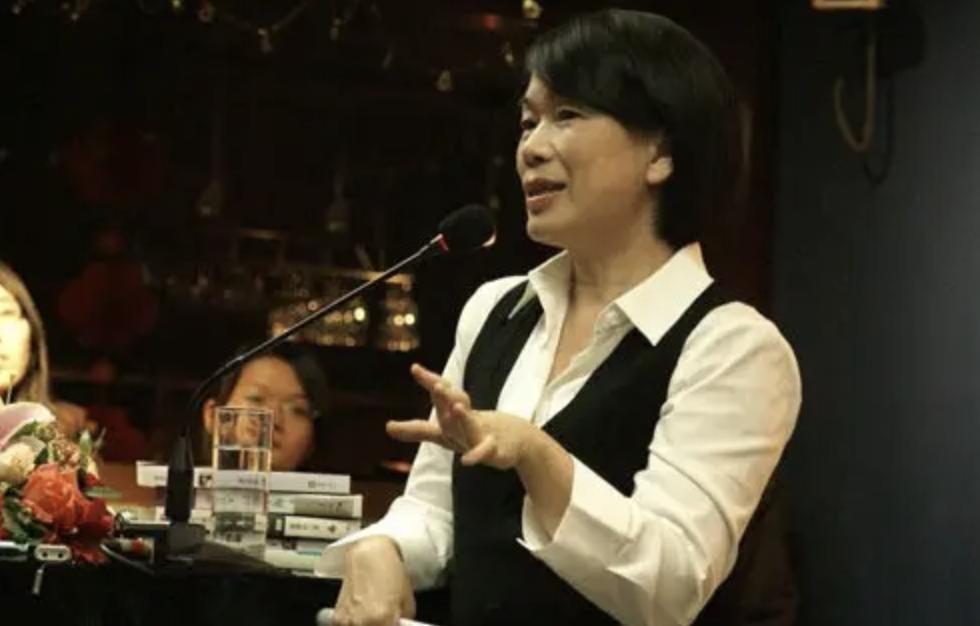 龙应台被封杀了吗,龙应台文章进教材