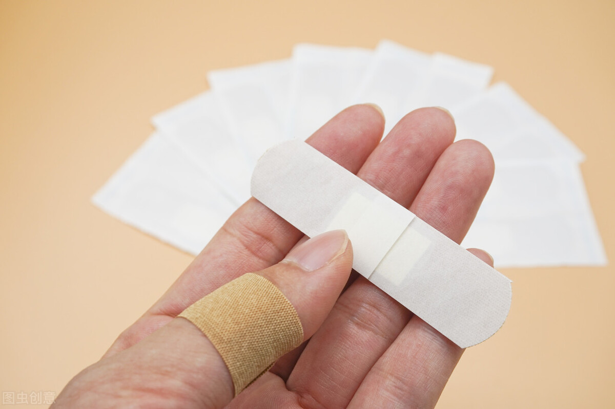 夏天电风扇吹的是热风怎么解决,电风扇吹的风是热的怎么办啊