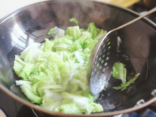白菜煮出来为什么一股苦味,怎样去除白菜上的辣味