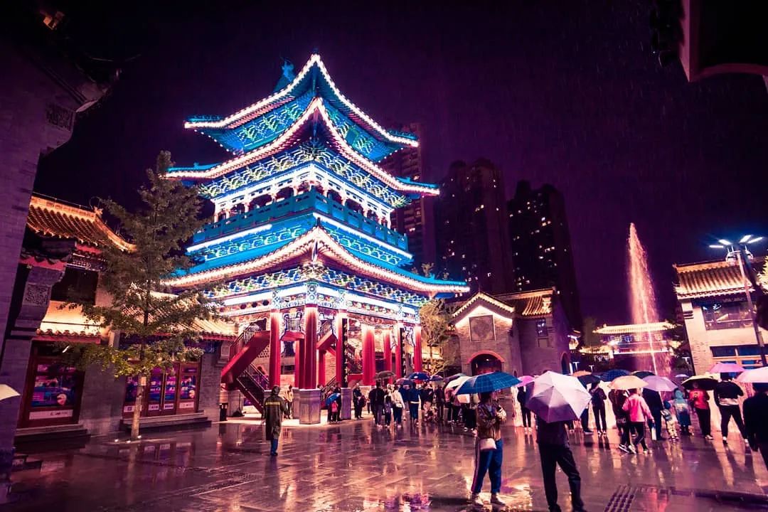 什么？兰州是当之无愧的一线城市！开玩笑呢吧！