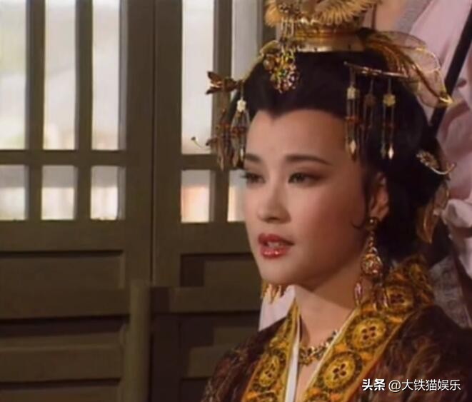 5位“笨蛋美人”天花板，苏有朋说的对，长得好看的演才不会被骂