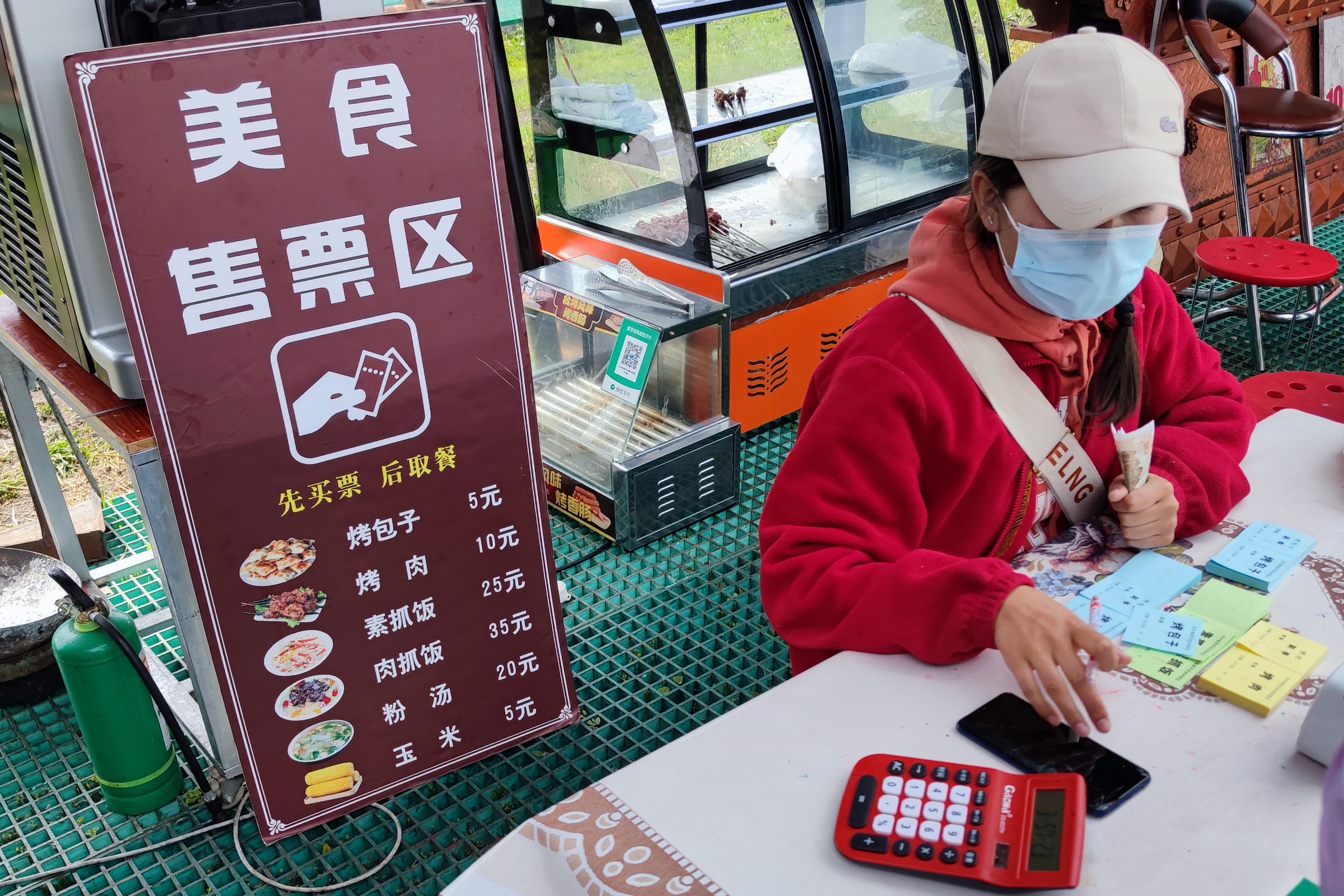 伊犁那拉提草原玩的有啥,伊犁那拉提草原是几级旅游景点