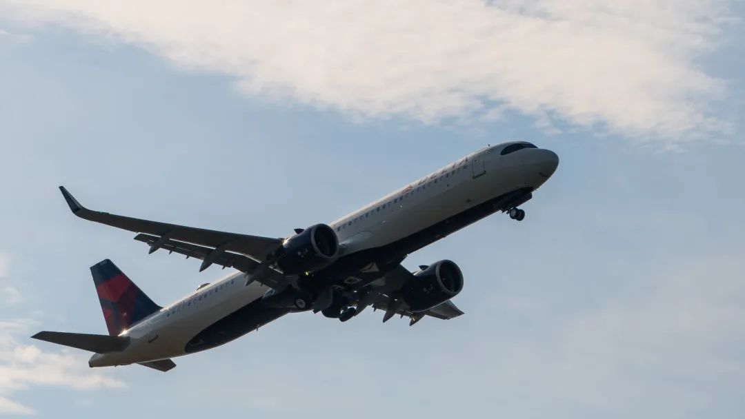 JetSet｜出入境政策再优化，10家航司新动态助力出境游更丝滑