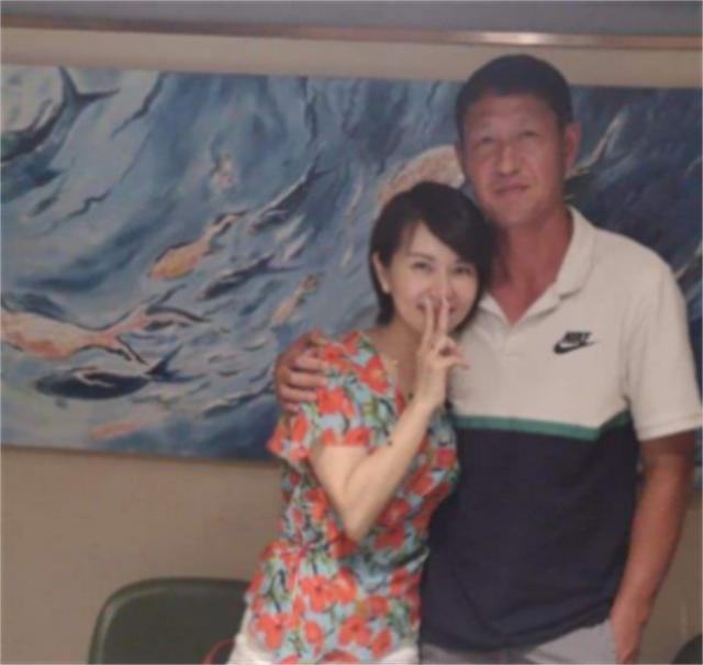 黎兵甘萍,黎兵和歌手甘萍