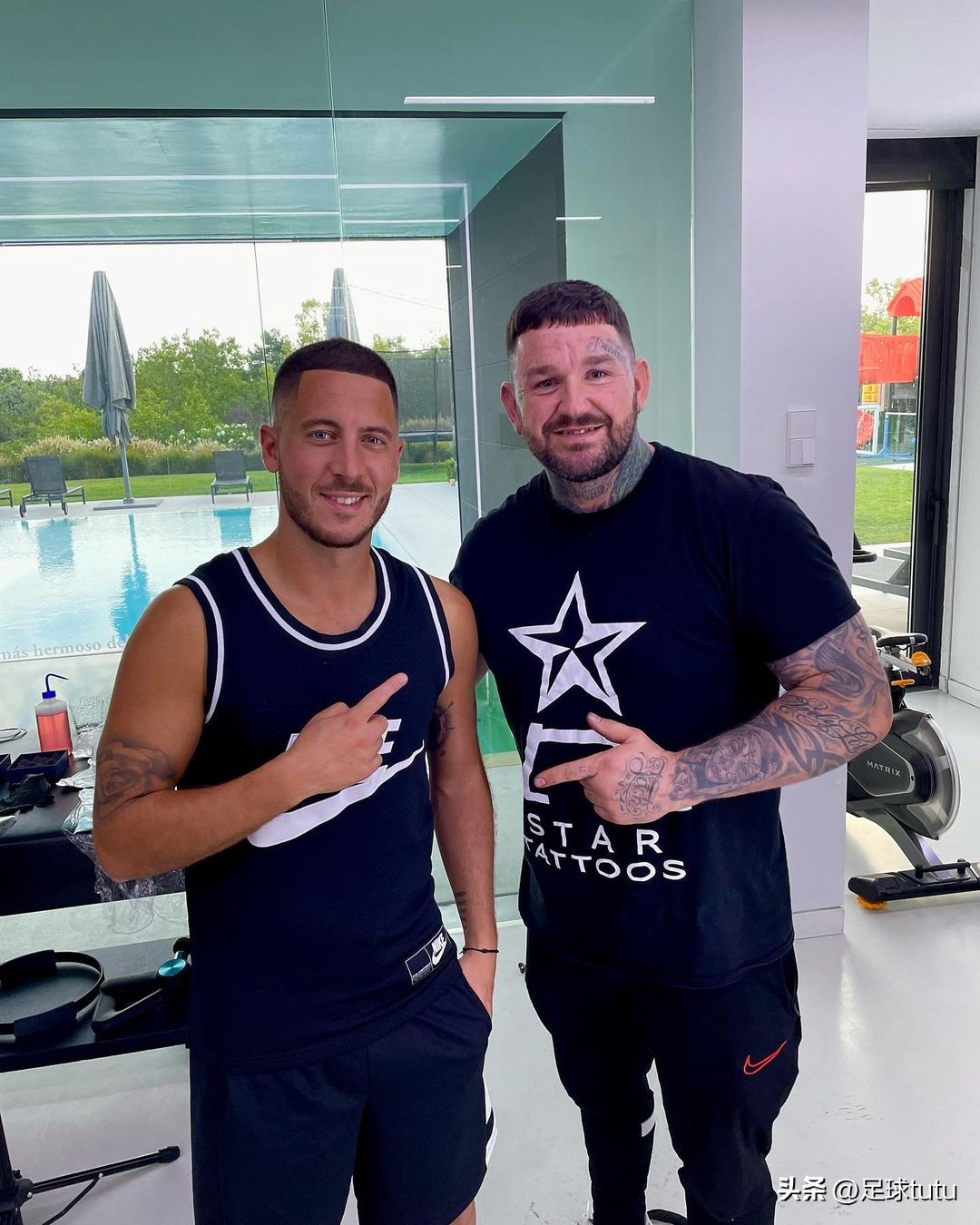 小学生才做选择下一句,小孩才做选择成年人全都要