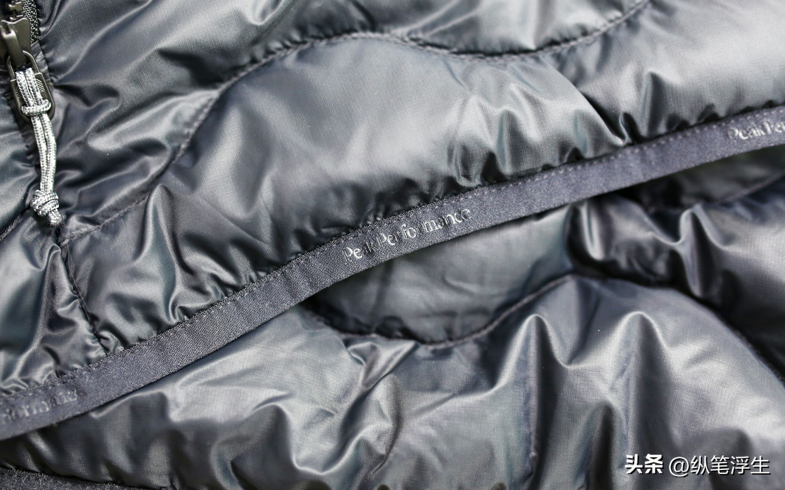保暖与时尚PeakPerformance壁克峰轻便HELIUM系列羽绒服穿着体验