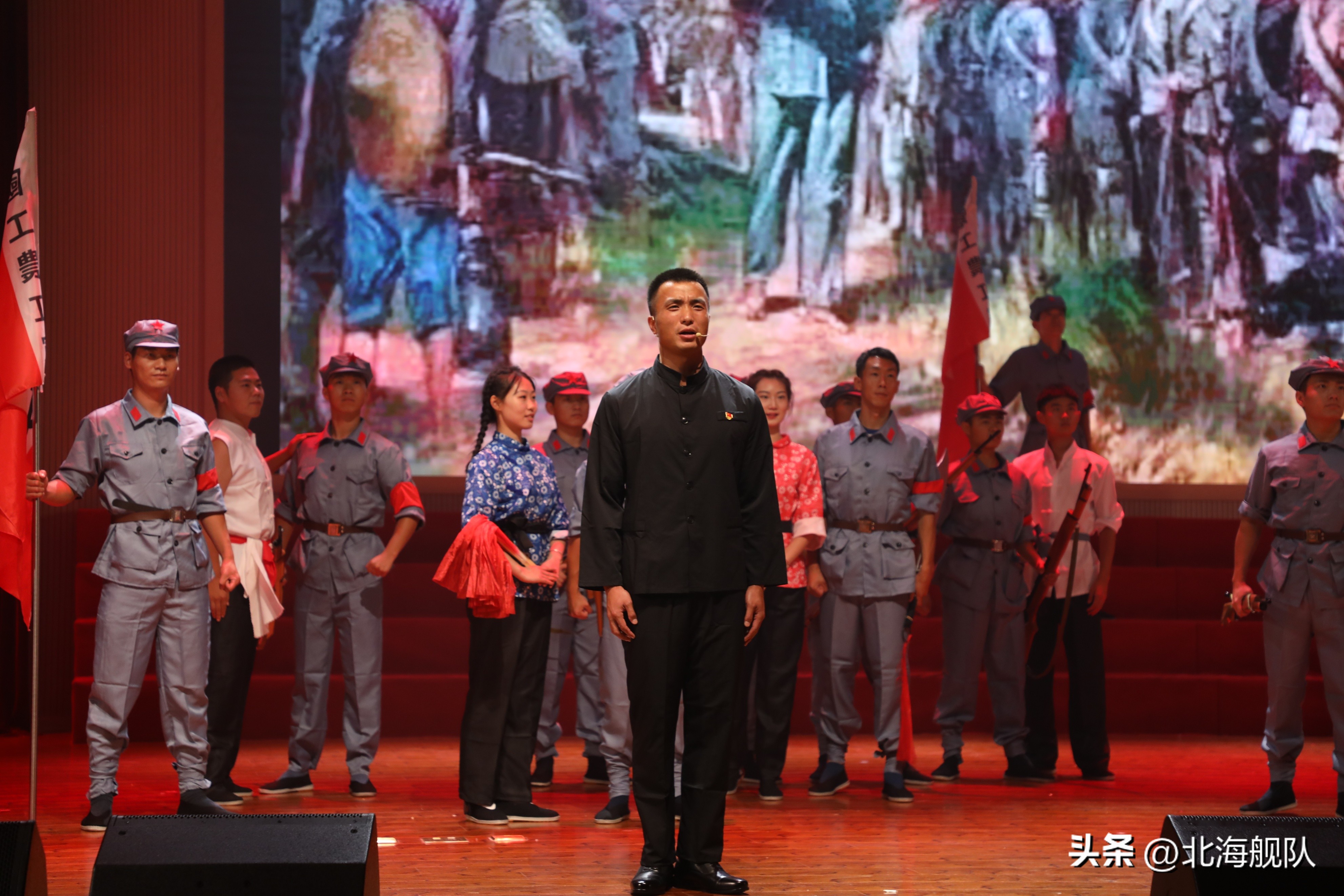 沉浸式舞台演出精彩上演,这场表演确实很震撼