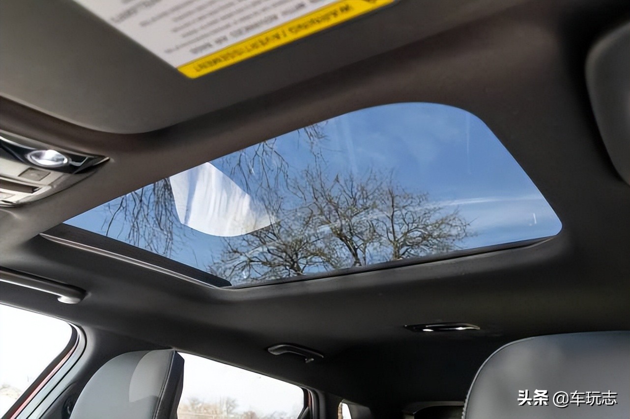 起亚纯电轿跑ev6上市热销,起亚EV6车型