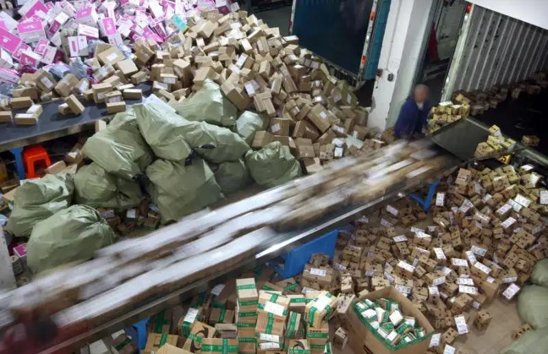 快递延迟派送敬请谅解是怎么回事,快递延迟派送怎么赔偿