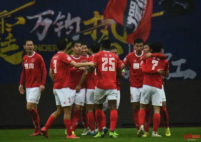 四川足球时隔十年重返中超,四川球队时隔十年重返中超