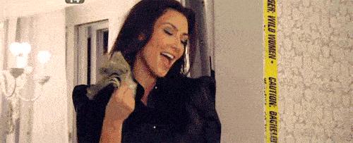 在她面前不值一提,在她面前任何东西都一文不值