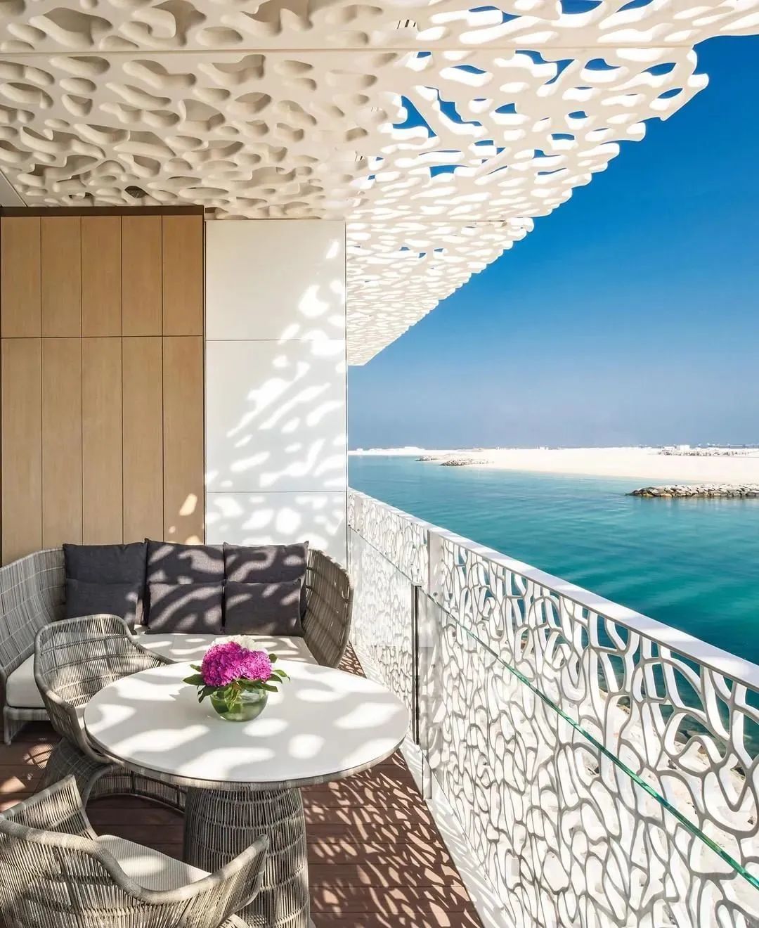 国内有钱也住不了的酒店,东西买不起怎么办