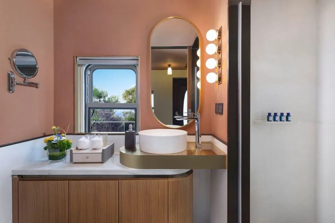 江苏宜兴悬崖酒店,宜兴市悬崖酒店