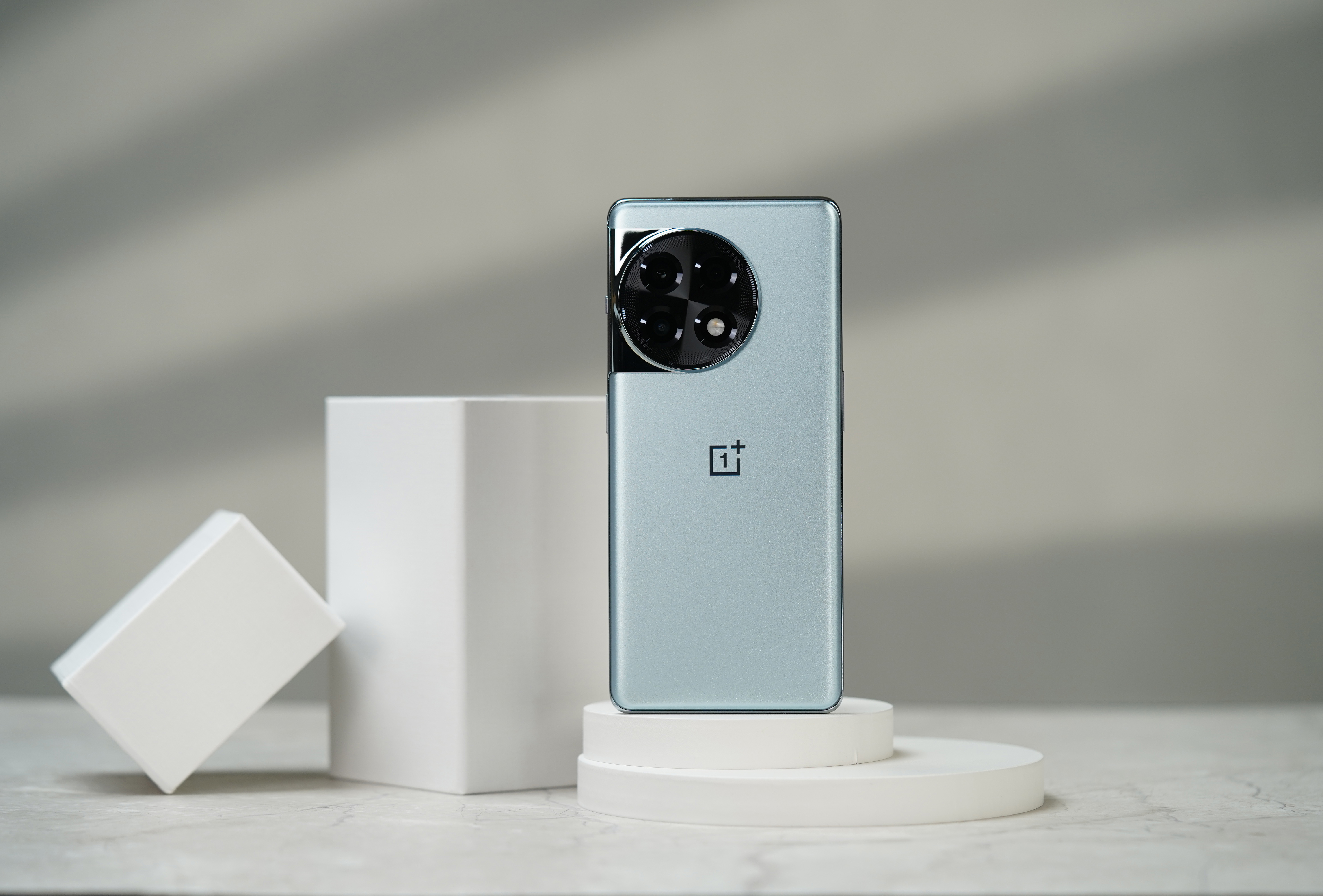 买手机建议“一步到位”：目前这5款手机很优秀，用三五年无压力