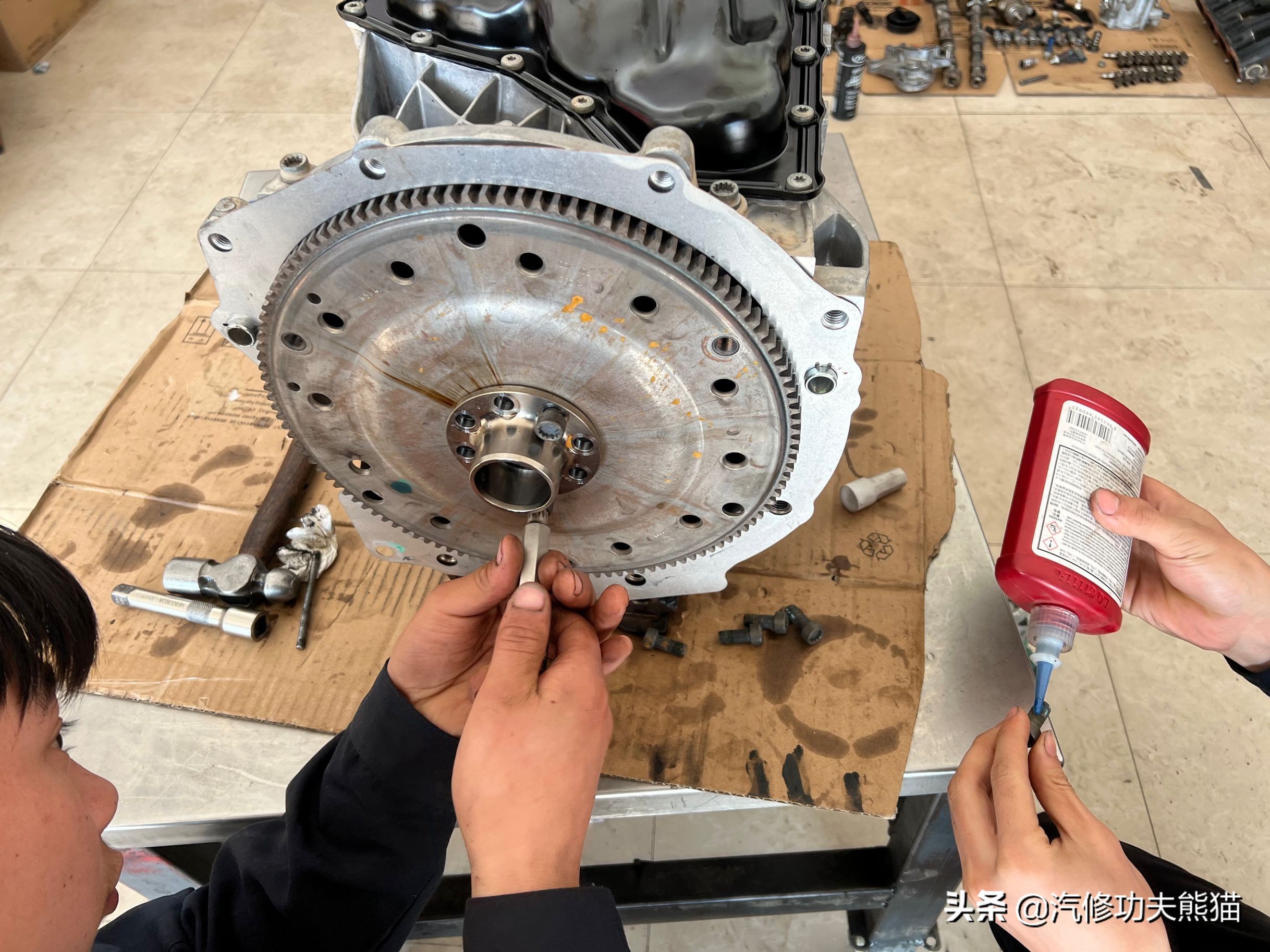 奥迪q5二手车烧机油,q5二手车大修翻新