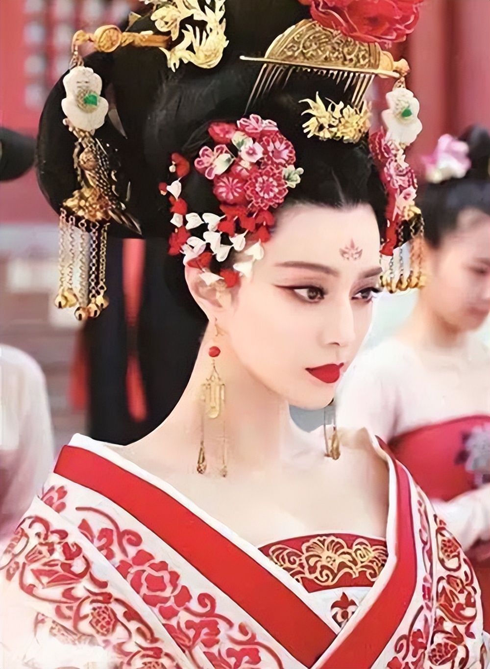 武则天第一件重伤是什么,武则天一生中的重大事件