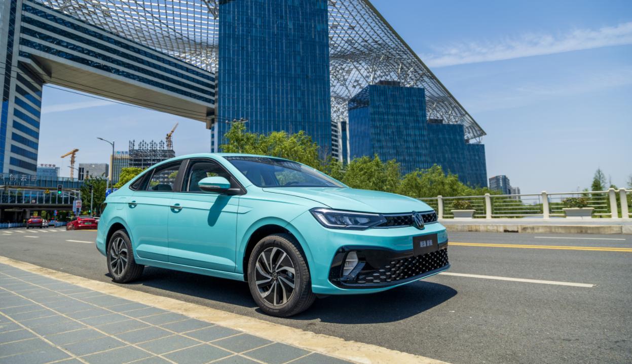 比亚迪秦plusdm-i和大众朗逸对比,比亚迪秦plusdm-i对比大众朗逸