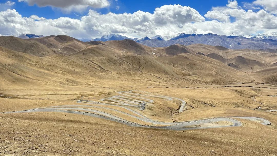 7月24日|浓浓援藏情，沪藏一家亲珠穆朗玛峰、扎什伦布寺9日“上海-日喀则”援藏旅游包机活动