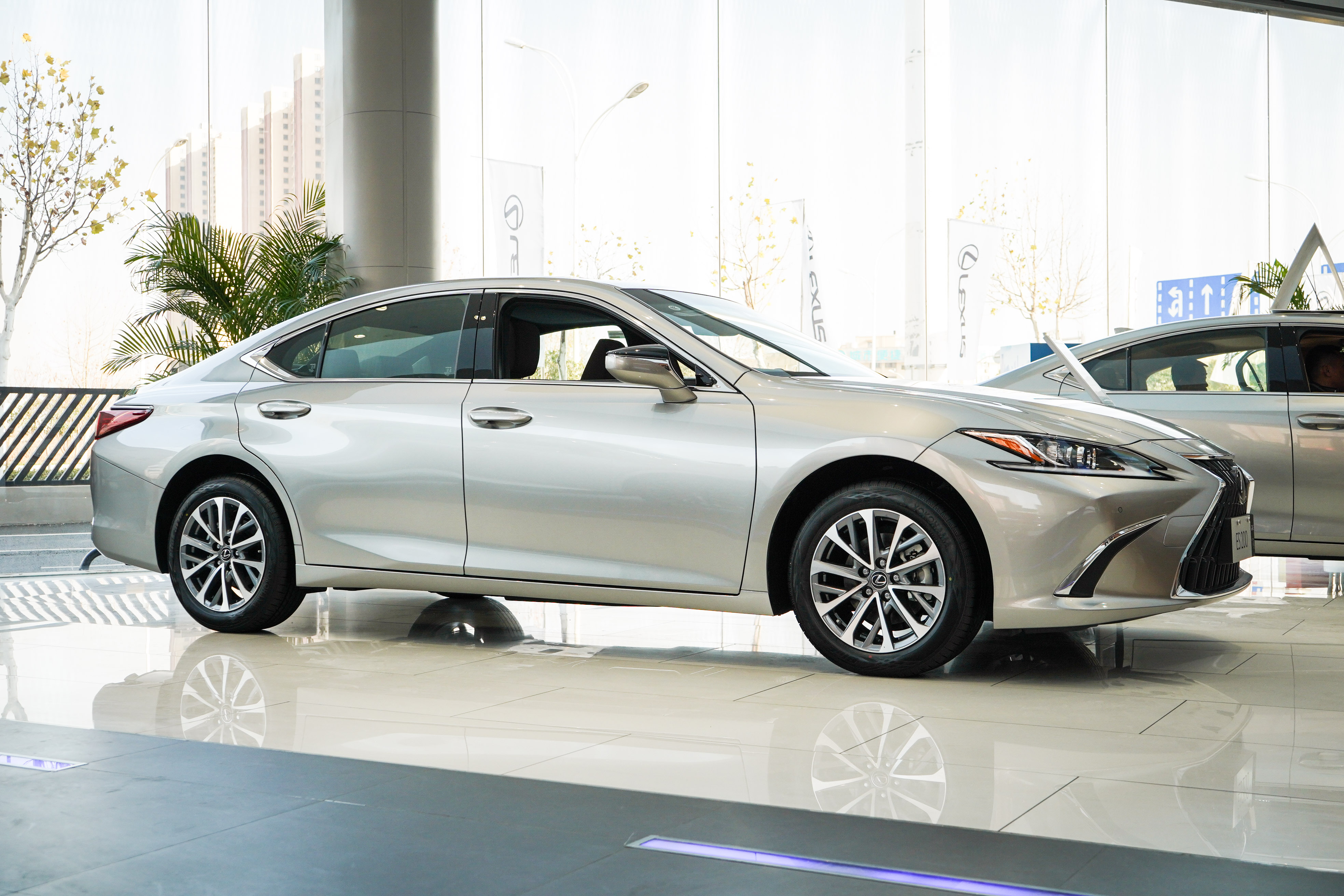 凯美瑞雷克萨斯售价,凯美瑞购买价格明细