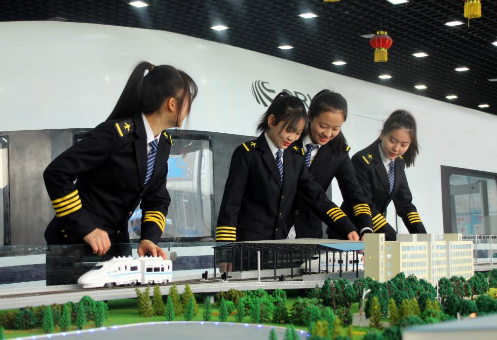 张雪峰最建议跨考考研的专业,张雪峰推荐的三个考研专业