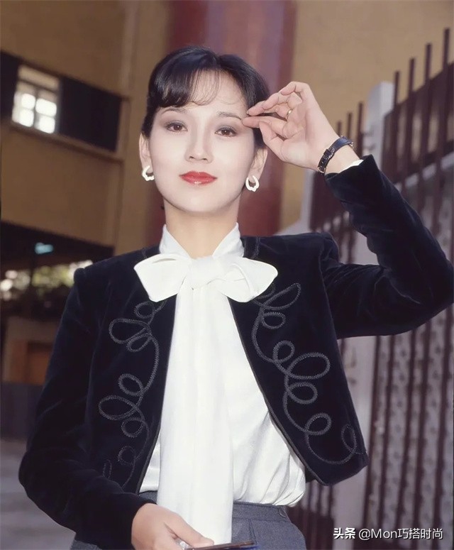 五十岁女人锅盖头发型,适合中年妇女的短头发型