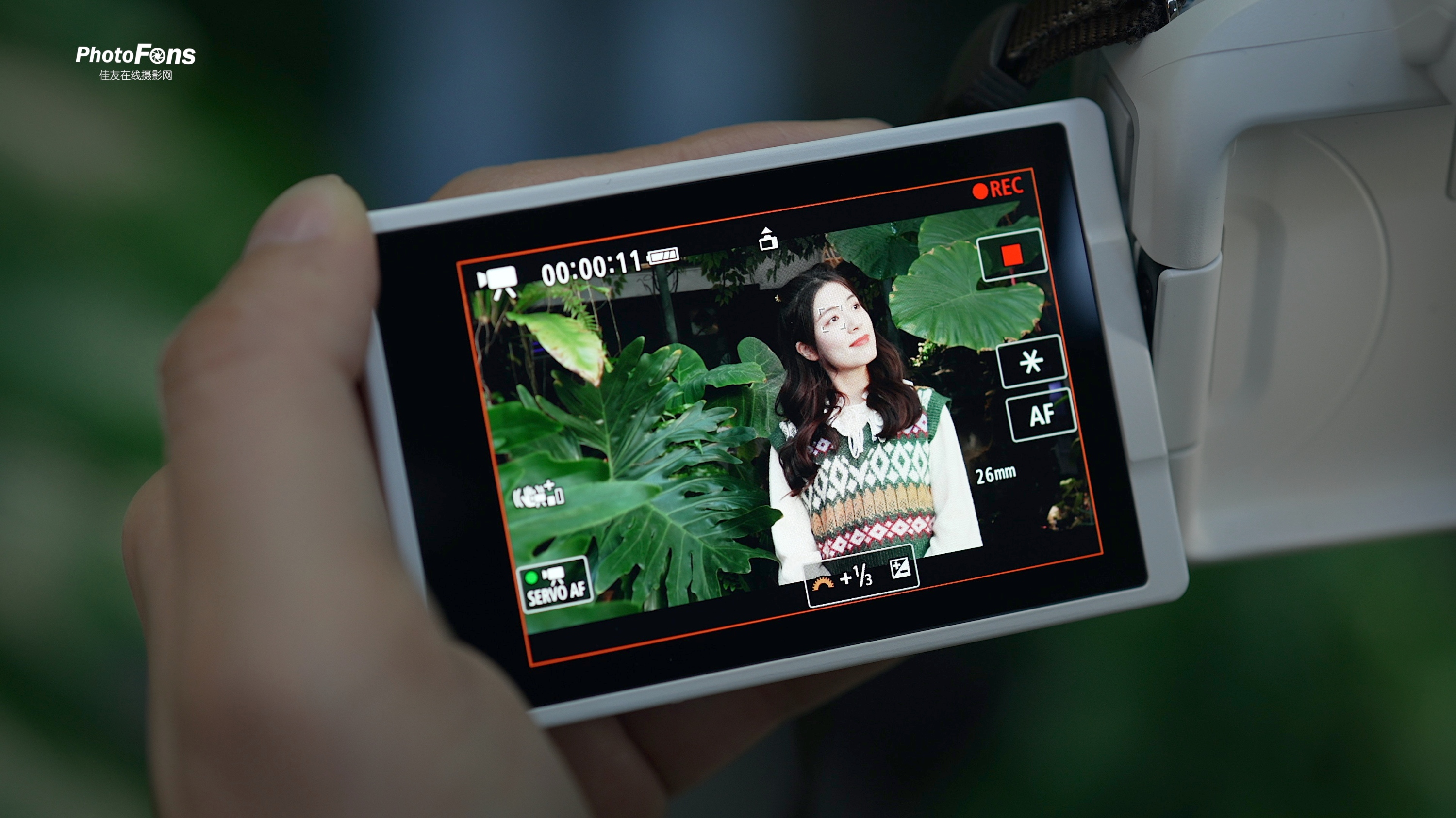 eos佳能轻便小巧,佳能微型相机eos