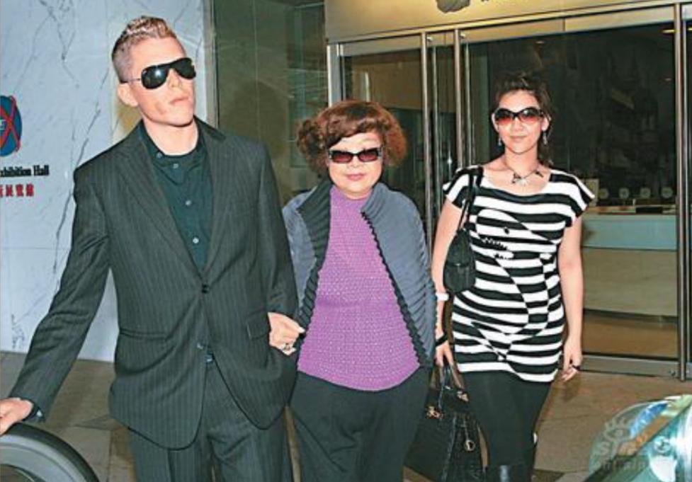 郑欣宜助阵郑少秋视频,郑欣宜郑少秋修复关系