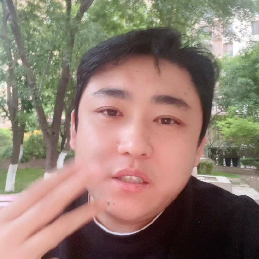 其实钱多钱少不重要重要的是心情,其实钱多钱少并不重要