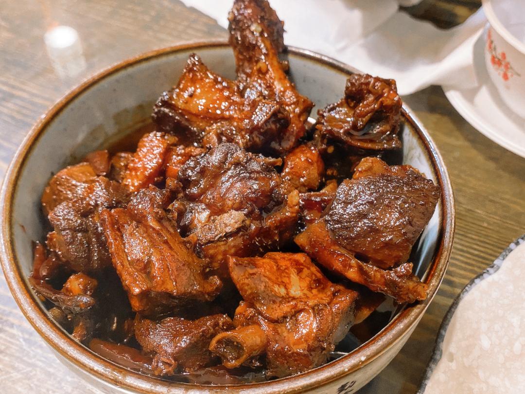 实拍疫情反扑下的武汉美食餐饮店他们怎么样了？