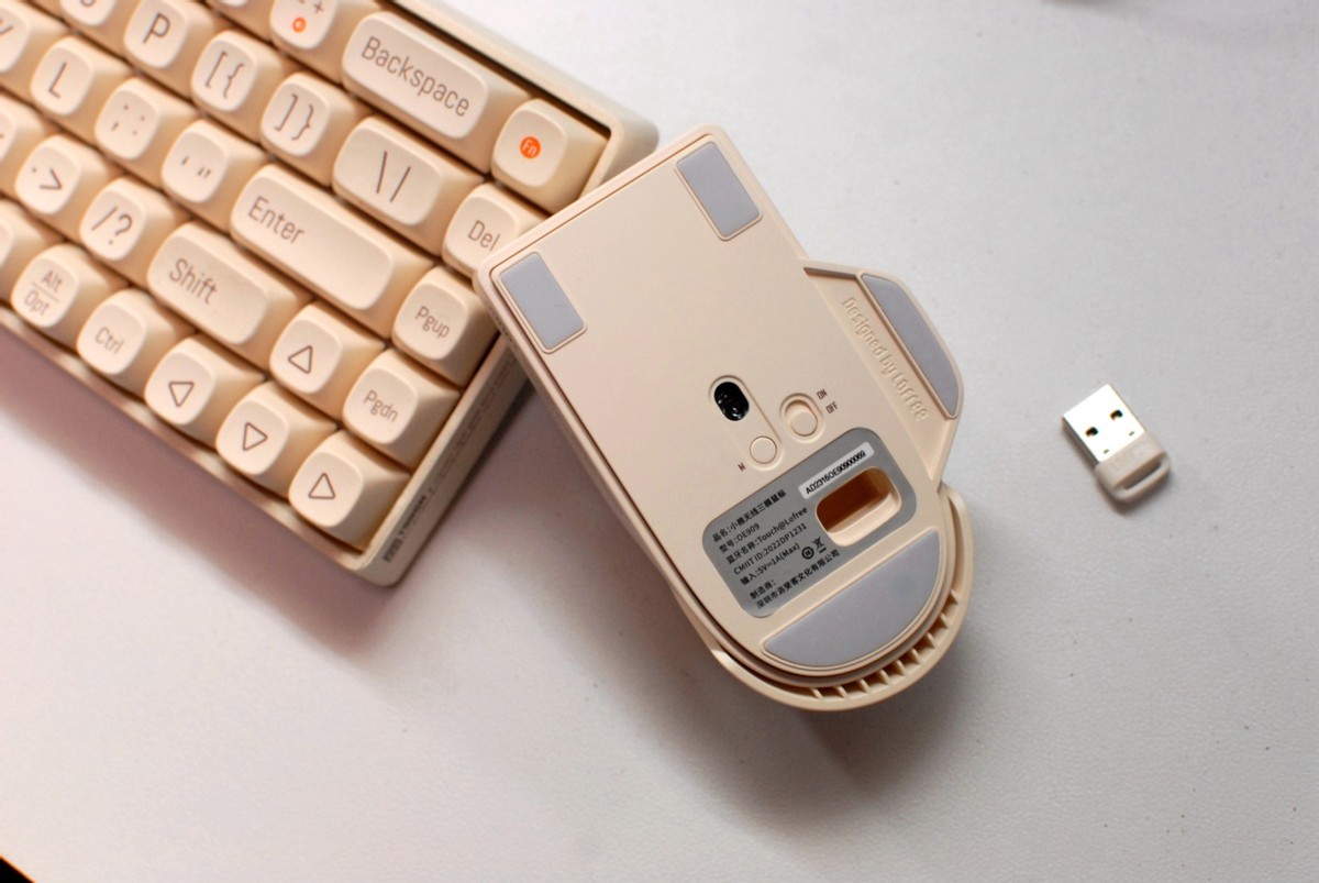 小翅三模无线鼠标评测,鼠标推荐无线三模轻量化透明