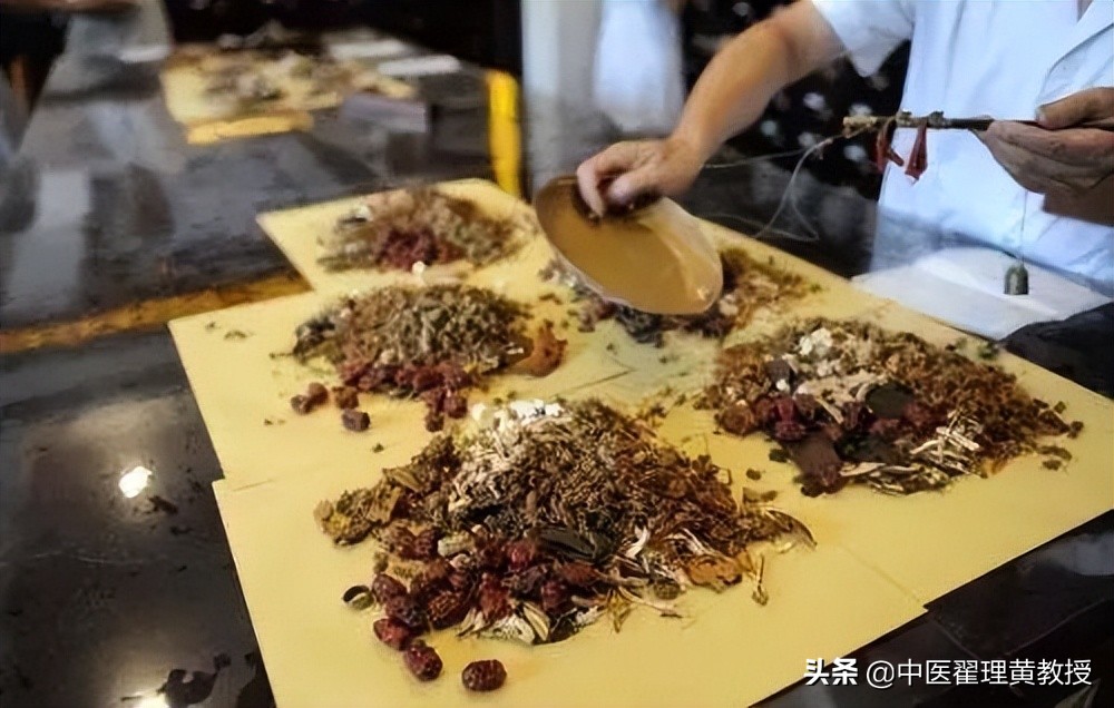 中药渣的4种妙用,熬剩的中药渣原来还有这些作用