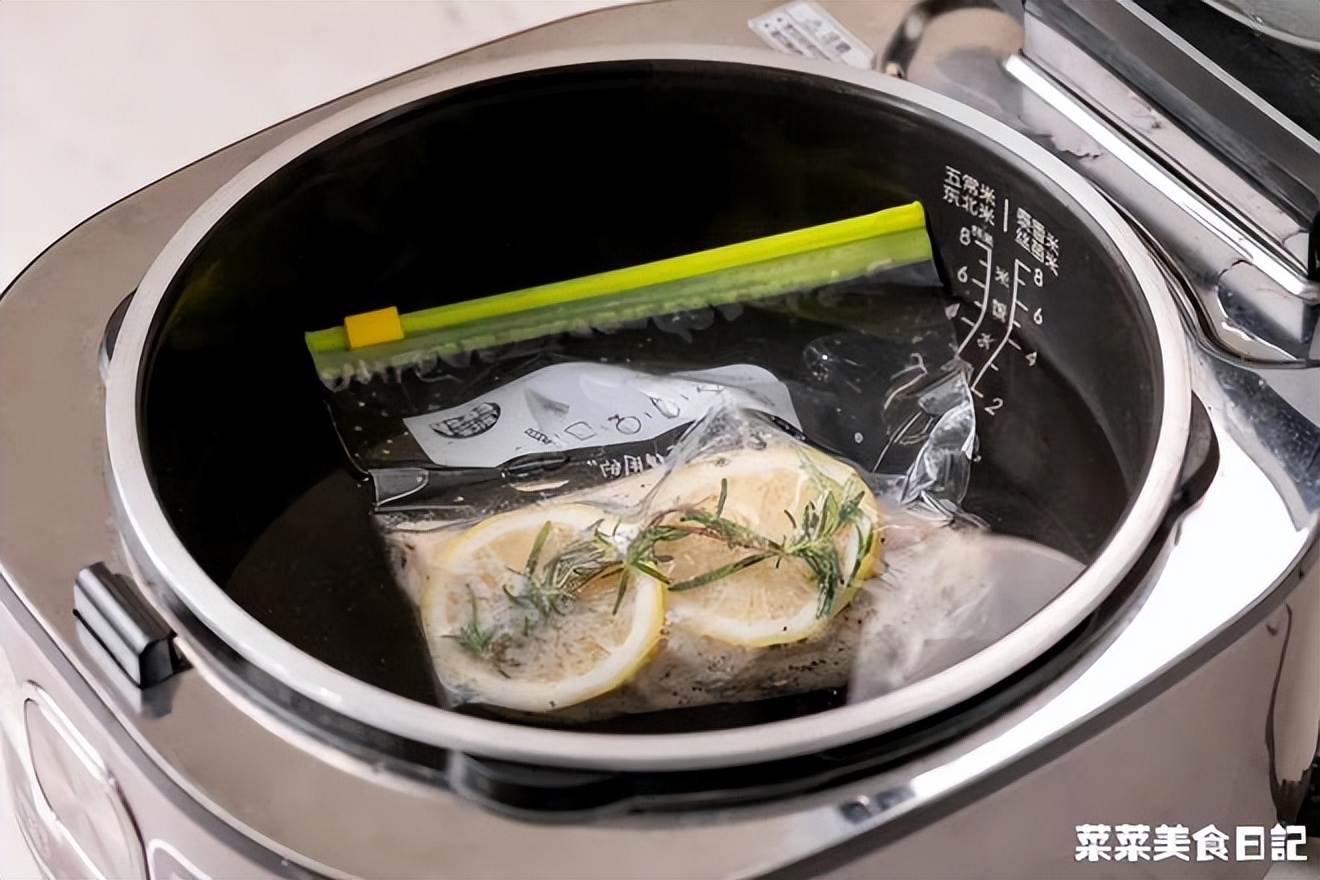 只用电饭锅就能做的饭菜,家里只有一个电饭锅如何做吃的