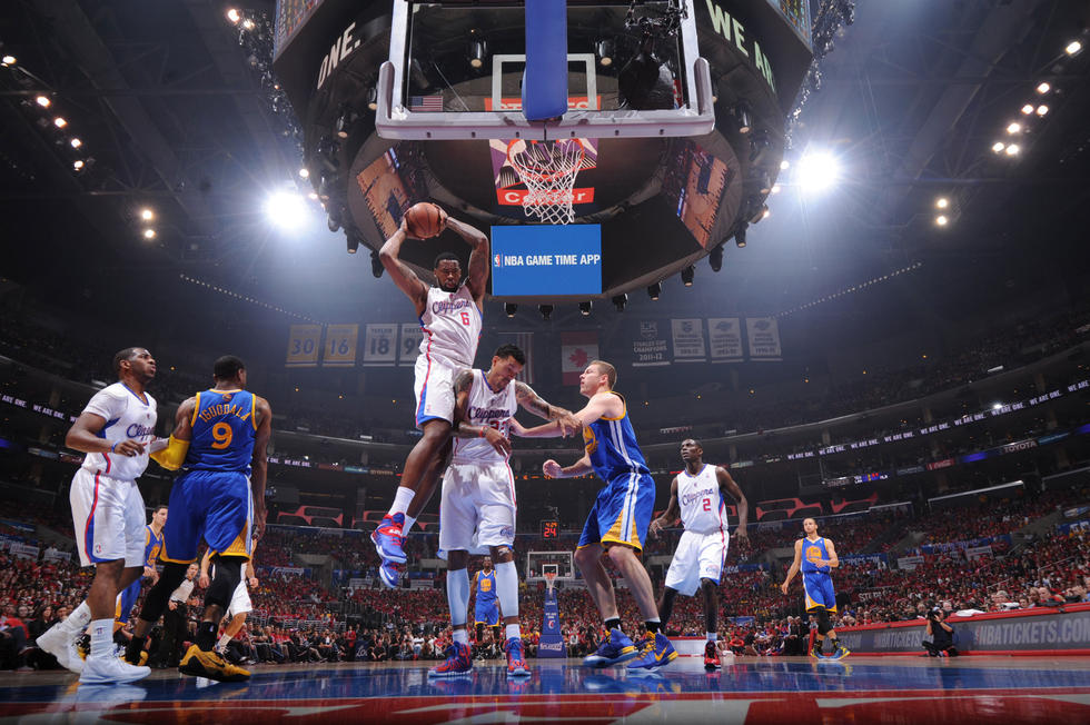 用一生来对抗傲慢与偏见，万字长文记录库里的乔丹精神