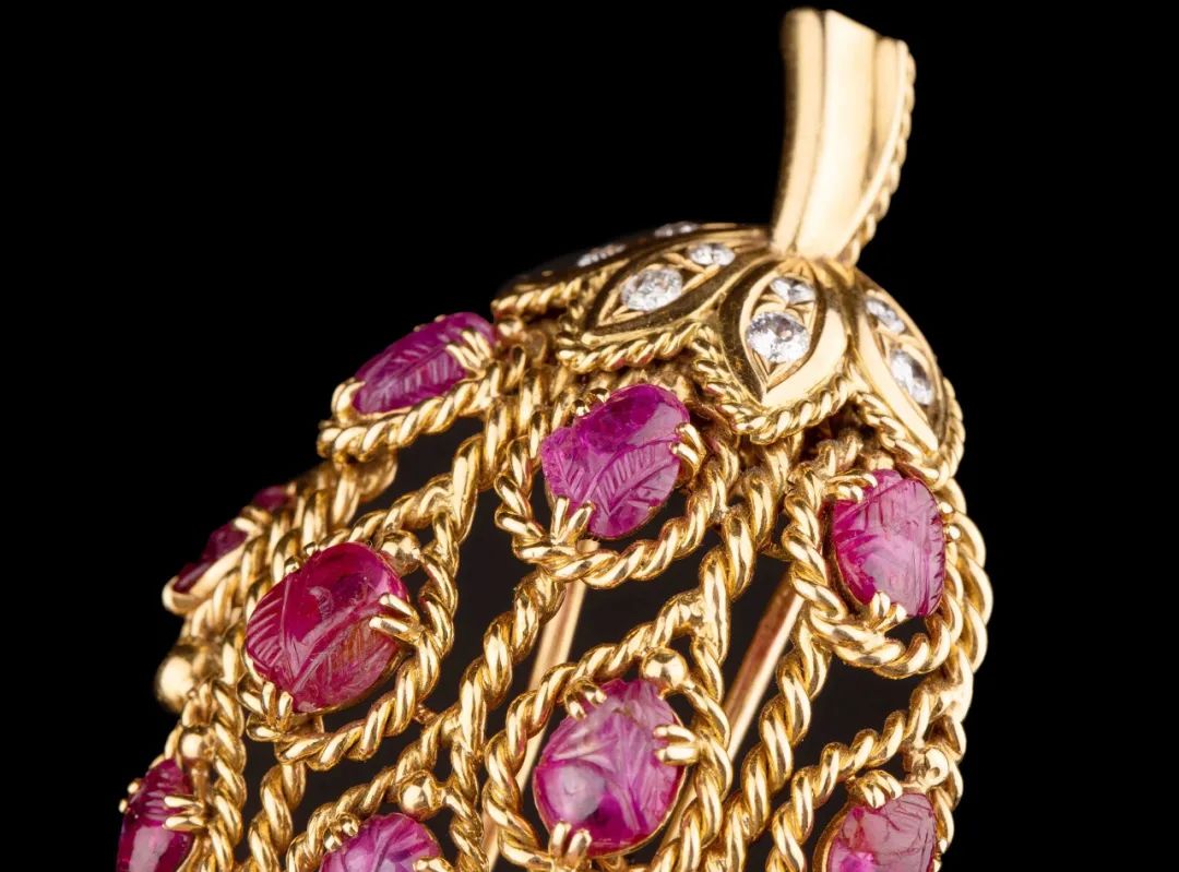 这颗生于东方，在法兰西结果的红莓，“果农”竟是卡地亚？