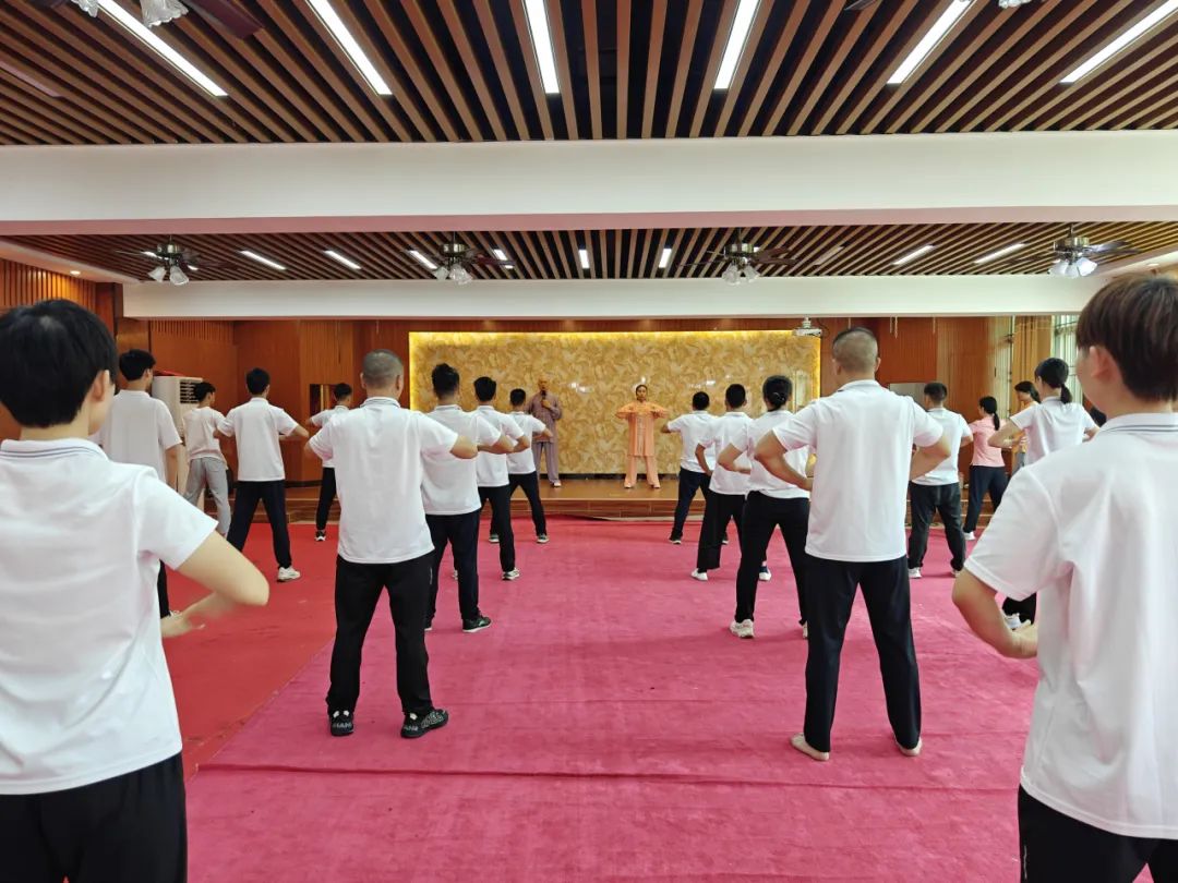 健身气功公益培训进社区,健身气功展演活动方案